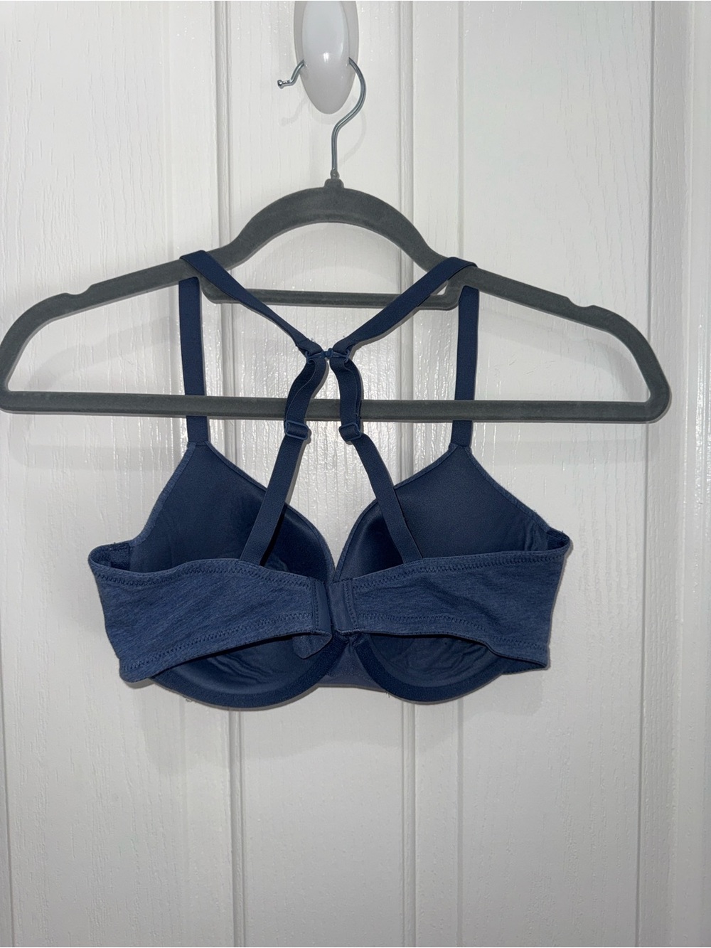Auden Three-Pack of Women's Smooth T-Shirt Bras β Black, Blue, Nude - 34D - Picture 8 of 14